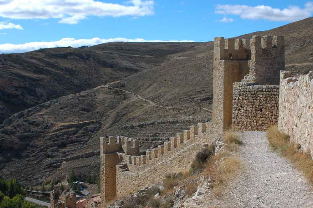 Teruel - Albarracín 23 - muralla.jpg
